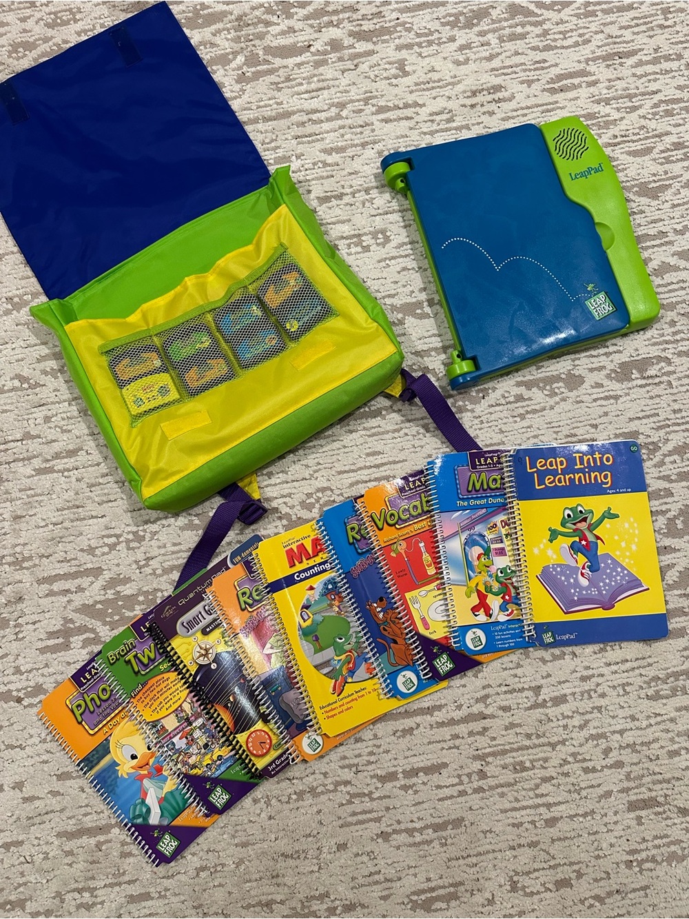 Y2K Vintage Leapfrog Leap Pad Early Learning Reading Guide with extras